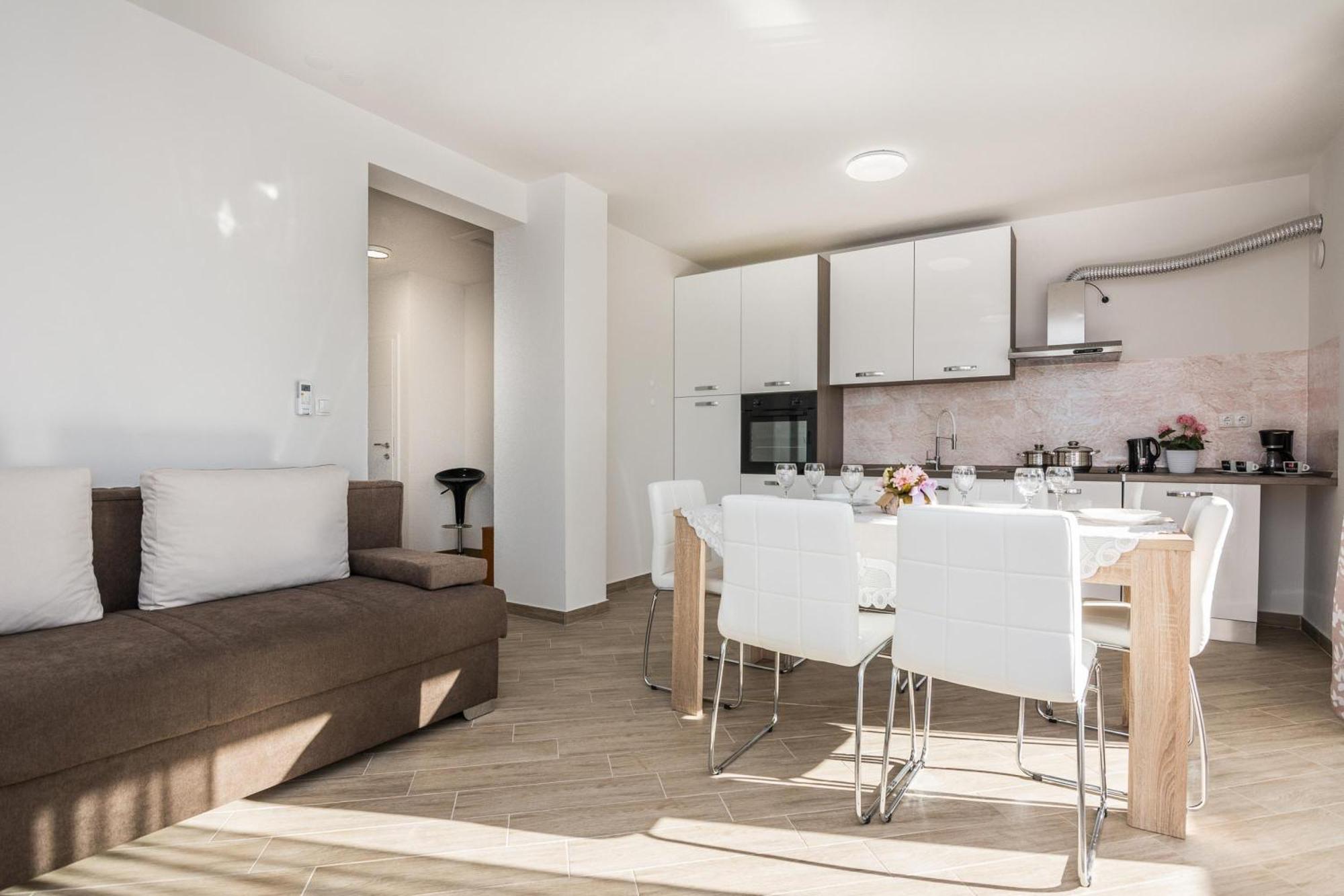 Pool Apartment Bakija 2 - Happy Rentals Pakostane Exterior photo